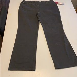 Women’s size 16 Haggar brand pants